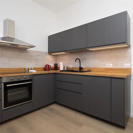 Serristori Riverside Apartmán *